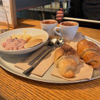 Unser erstes rein pflanzliches Frühstück auswärts. at Tibits in Luzern