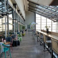 Man kann "draussen" und trotzdem drinnen essen. Nett. at Tibits in Luzern