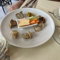 A whole vegan cheese plate !!! Turmeric was my favorite😄 at Ecru in Rome