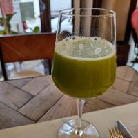Green apple, pear, cucumber estratto   at Ecru in Rome