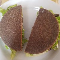 Raw burger at Ecru in Rome