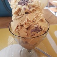 Granita alle mandorle con fave di cacao e zucchero di cocco at Ecru in Rome