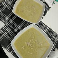 zuchinni and broccoli soup at Juicefood by L&E in Almada