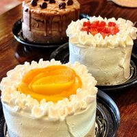 Pastelería en vitrina todos los días para esa ocasión especial   at Vegan Ville in Mexico City