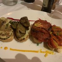 bruschettas (abobrinha, berinjela, tomate cozido e pimentões) at Est! Est! Est! in Belo Horizonte