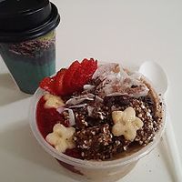 Peanut Butter Jelly Bowl at Cocomamas in Elsternwick