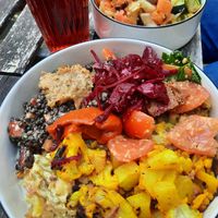 Große & kleine Bowl & hausgemachte Limonade at Sprout in Dresden