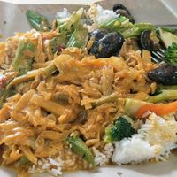 4样菜~杂菜饭 at Mi Le Vegetarian 弥乐素食 in Central Singapore