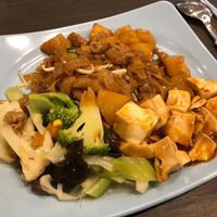$4 set with tofu, veggies, potatoes and Kway Teow noodles at Eight Immortals Vegetarian 八仙素食园 - Sembawang in North Singapore