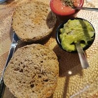 Guacamole and tomatoes toast at Mama Ines in Sevilla