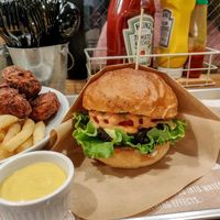 Ripple cheese burger at Ain Soph.Ripple Kabukicho in Tokyo