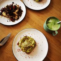 Avocadotoast at Paper Plane in Nice