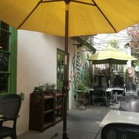 Outside eating area at Thai Basil Restaurant in Sacramento