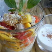 granola with fruit and coconut cream at SUZ Retreat in Koh Phangan