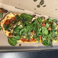 Custom pizza at IAD - &pizza - CC in Dulles