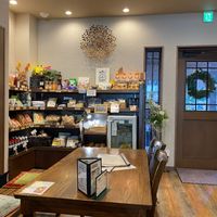 Cozy Interior at Shojin Cafe Foi - Nishikuginukicho in Wakayama