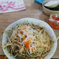 Fried vermicelli noodle salad at Bach Thao in Can Tho