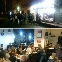 Huge line waiting for falafel  at Falafel Bejrut - Nowolipki in Warsaw