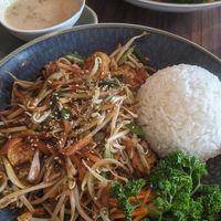 Satee Tofu (Gemüse mit Tofu, dazu Erdnusssauce) at Asia Van in Ulm