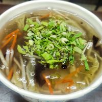 Bee hoon in veggie broth at Xiū Yuán SùShí 修圓素食 Sho Yuan Su Shih in Taipei