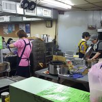 Cooking area at Xiū Yuán SùShí 修圓素食 Sho Yuan Su Shih in Taipei