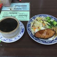 My medicinal soup and steamed rice with fake fish at Xiū Yuán SùShí 修圓素食 Sho Yuan Su Shih in Taipei