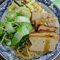 Point at the mock meat you want and they'll put it on rice and veggies at Xiū Yuán SùShí 修圓素食 Sho Yuan Su Shih in Taipei