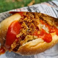 Hot dog at Velo Vege Food Bike in Toulouse
