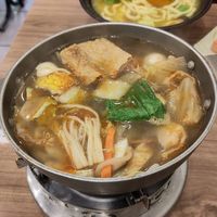 Hot pot at Quán Zhēn SùShí 全真素食 in Taipei