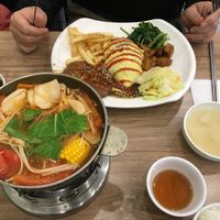 Steak with omlette and fries plus hotpot at Quán Zhēn SùShí 全真素食 in Taipei