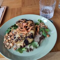 Cauliflour Steak at Kohvik Must Puudel in Tallinn