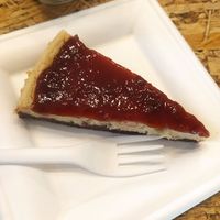Vegan cheesecake at Basilico Food - Via Massarenti in Bologna