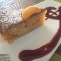 Vegan apricot cake at Fior di Cucuzza in Matera