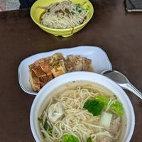 Wonton noodles soup, braised tofu & sesame noodles at Fou Shi Yuan in Tainan