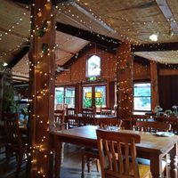 Interior of a daytime ✨ at Secret Creek Cafe in Lithgow