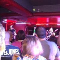 i didn't get food, but i did see the wedding present. at Broadcast in Glasgow