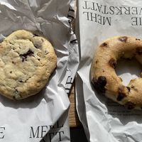 Cookie and chocolate ring  at Die Mehlwerkstatt in Cologne