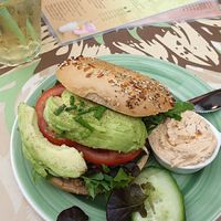 Vegan avocado bagel at Bagels & Beans - Zwanestraat in Groningen