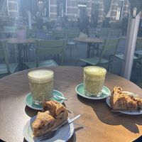 Op vakantie in eigen stad met vegan appeltaart en een super lekkere matcha  at By Lima in Haarlem