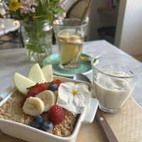 Fresh ginger tea 3,90€
Breakfast crumble vegan 12€  at By Lima in Haarlem