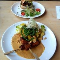 Main dishes at Oproer Brouwerij in Utrecht