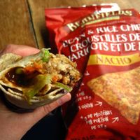 Wrap Général Tao au tempeh et chips véganes. at Amarante Epicerie Ecologique in Temiscouata-sur-le-lac