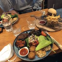 2 vegan breakfasts and the Mr bean burger  at Soulshine Cafe in Auckland