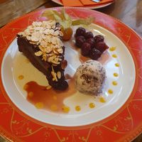 Chocolate cake with chili cherries at Piccolo Paradiso in Hamburg