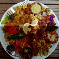 Gemischter Hauptspeisen Teller für 2 at Piccolo Paradiso in Hamburg