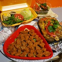 Delivery: Cig kofte + Kumpir + Loukoums (all vegan) at Le Mezze du Chef - Menilmontant in Paris