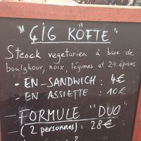 the wonderful végétarian steak at Le Mezze du Chef - Menilmontant in Paris