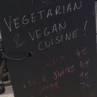 at the front soir at Le Mezze du Chef - Menilmontant in Paris