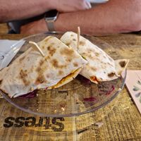 Turkse pizza met kebab at Sencha Lunchstore in Alkmaar