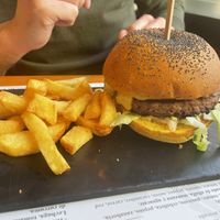 Hicuri burger at Hicuri in Granada